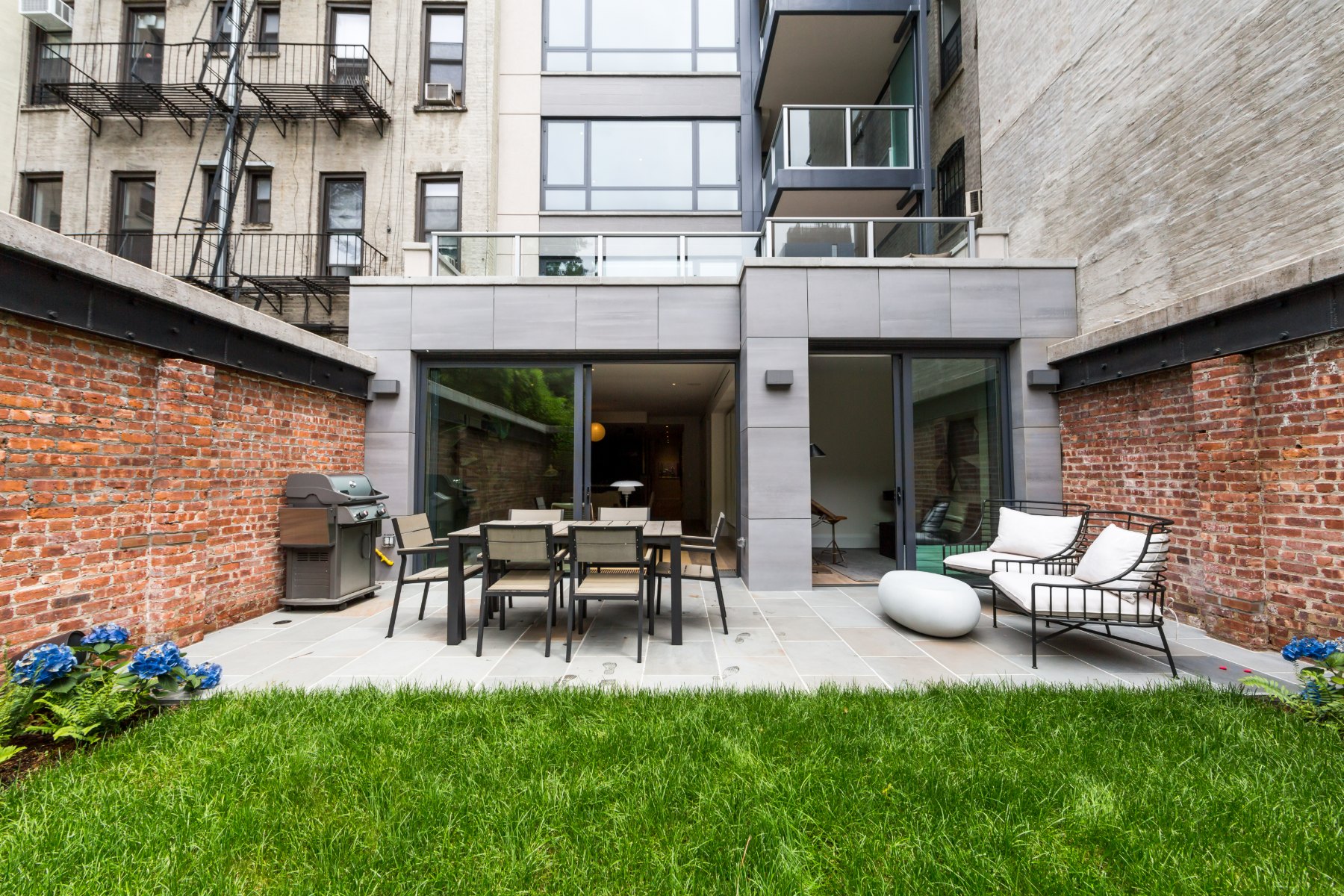 Garden terrace