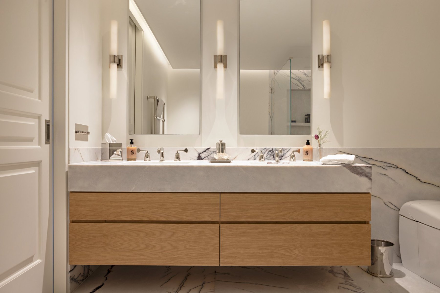 Double vanity
